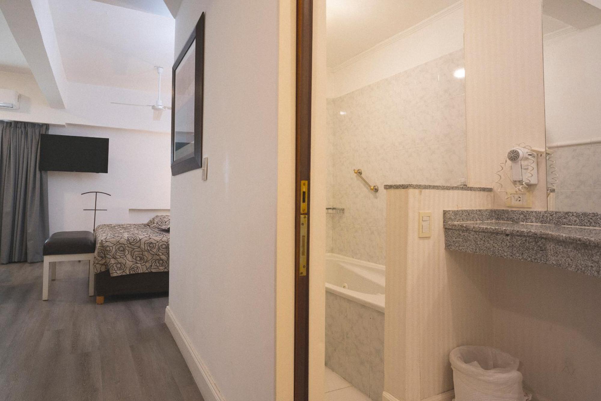 Hotel Tolosa Puerto Madryn Zimmer foto